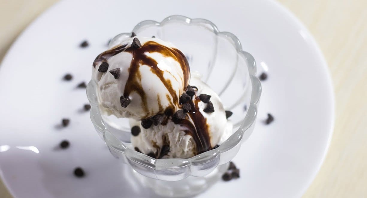 تصویر 2 از بستنی وانیلی بدون شکر برای رژیم های غذایی خاص